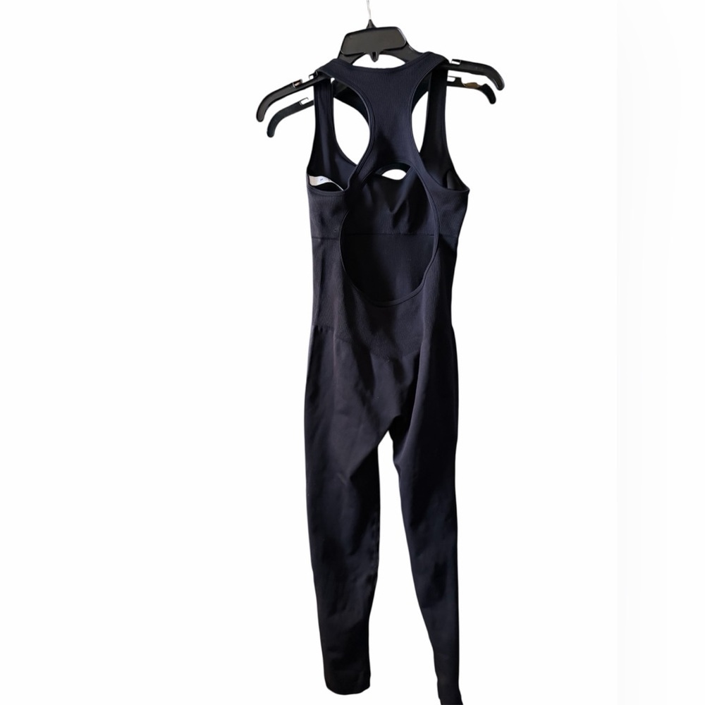 Black Seamless Racerback Jumpsuit - Picture 3 of 4